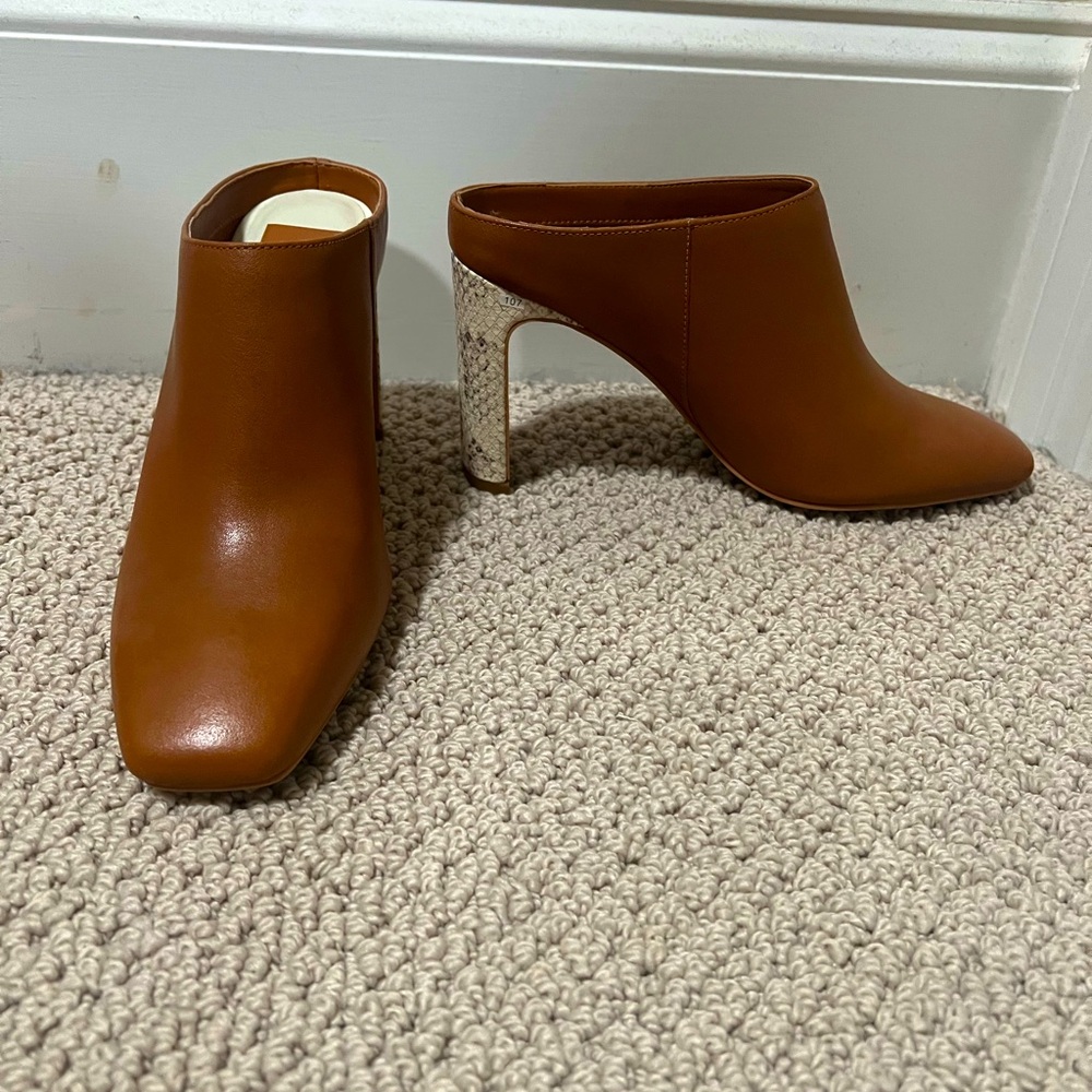 Brand new Cognac color dolce vita mule size 8